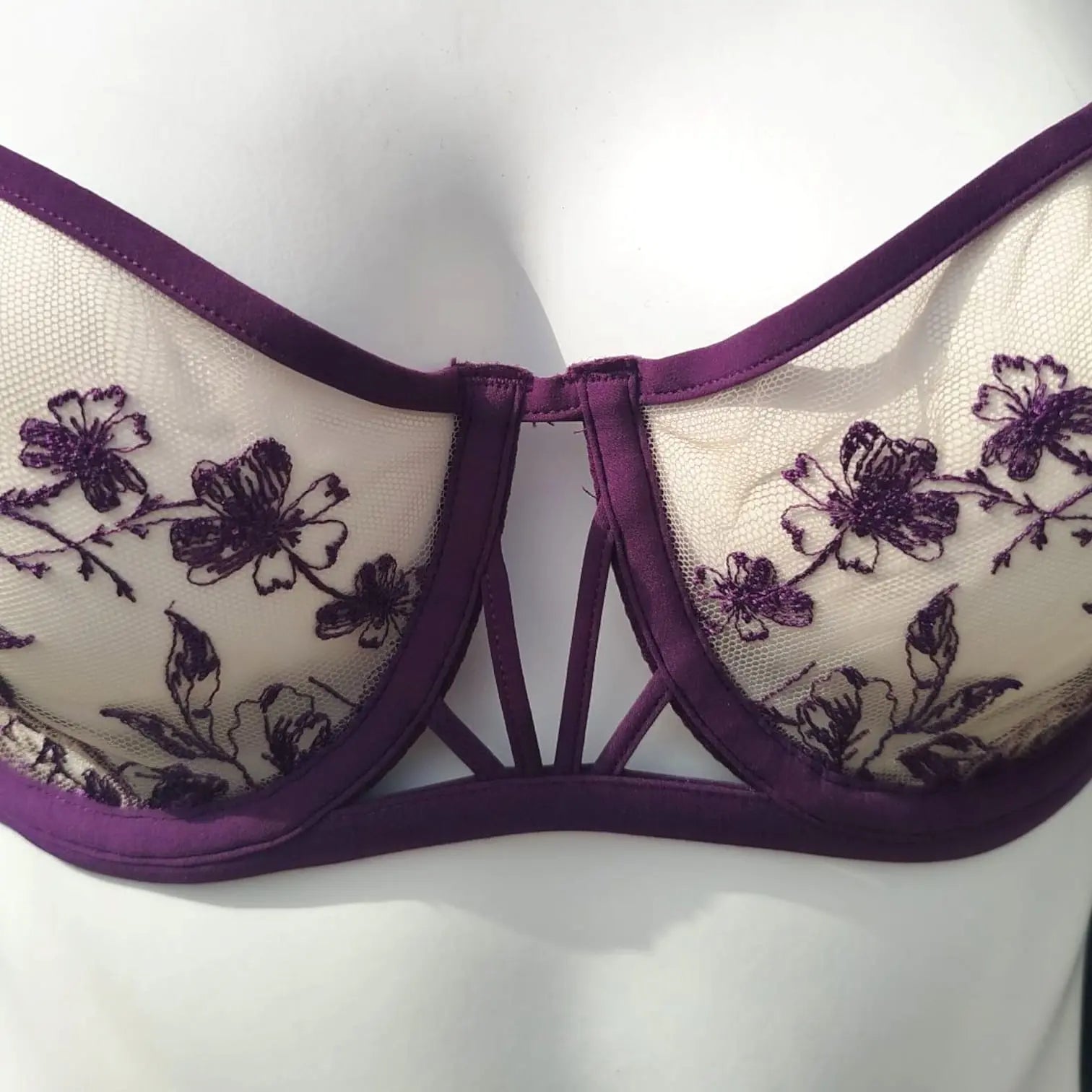 ETAM SOUTIEN-GORGE UNIQFRENCH