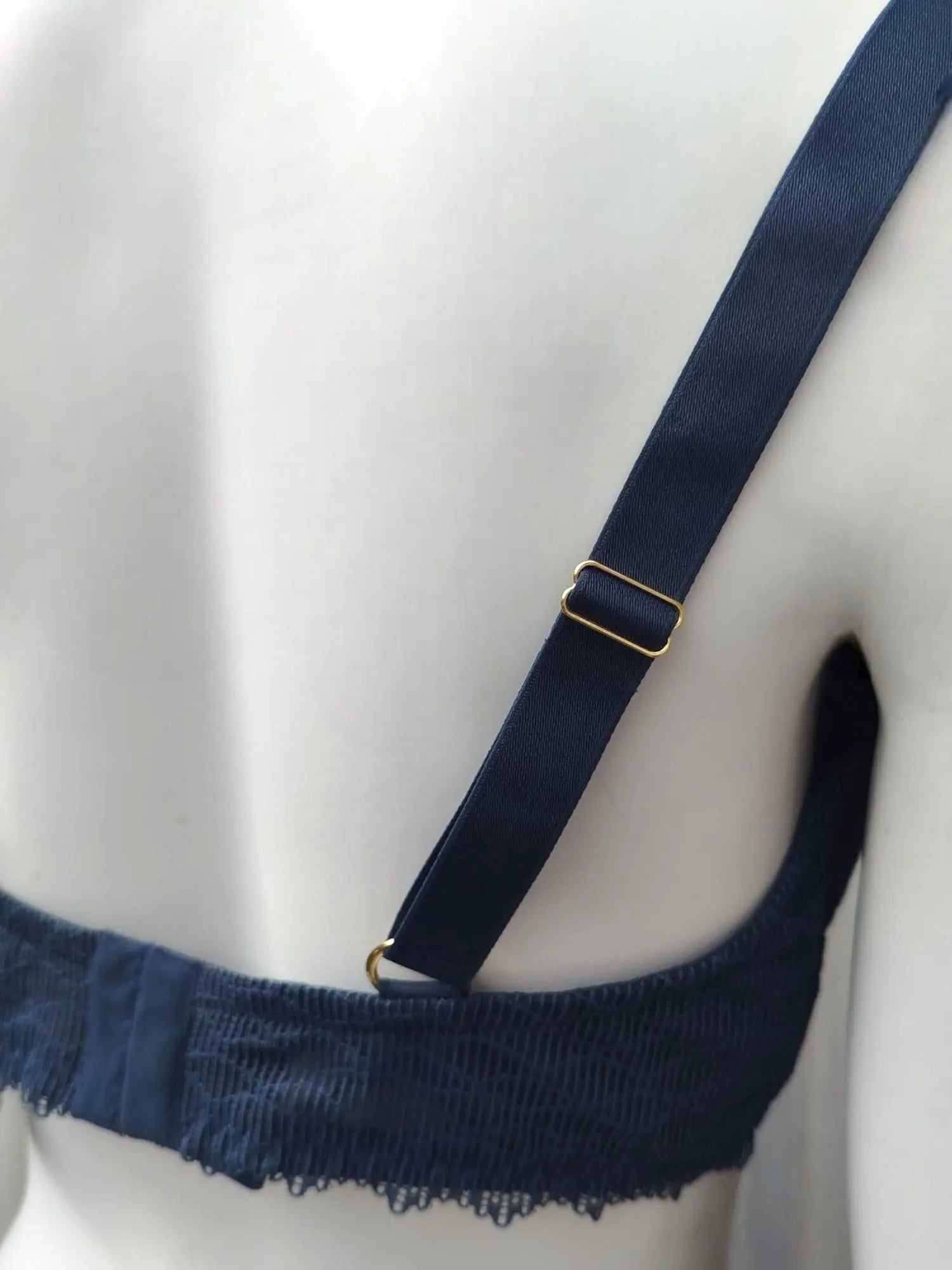 ETAM SOUTIEN-GORGE UNIQFRENCH