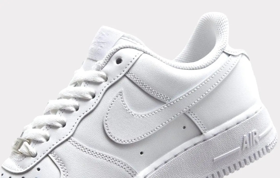 NIKE AIR FORCE 1 TRIPLE WHITE UNIQFRENCH