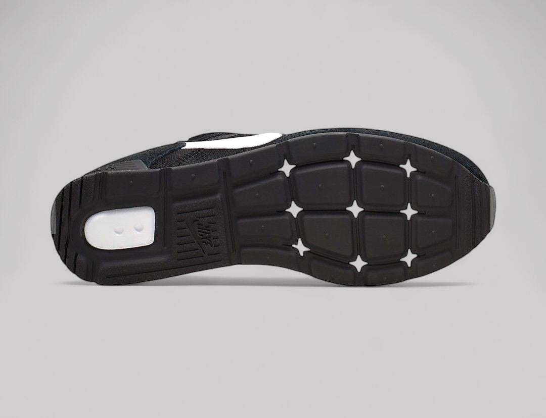 NIKE VENTURE RUNNER WOMEN