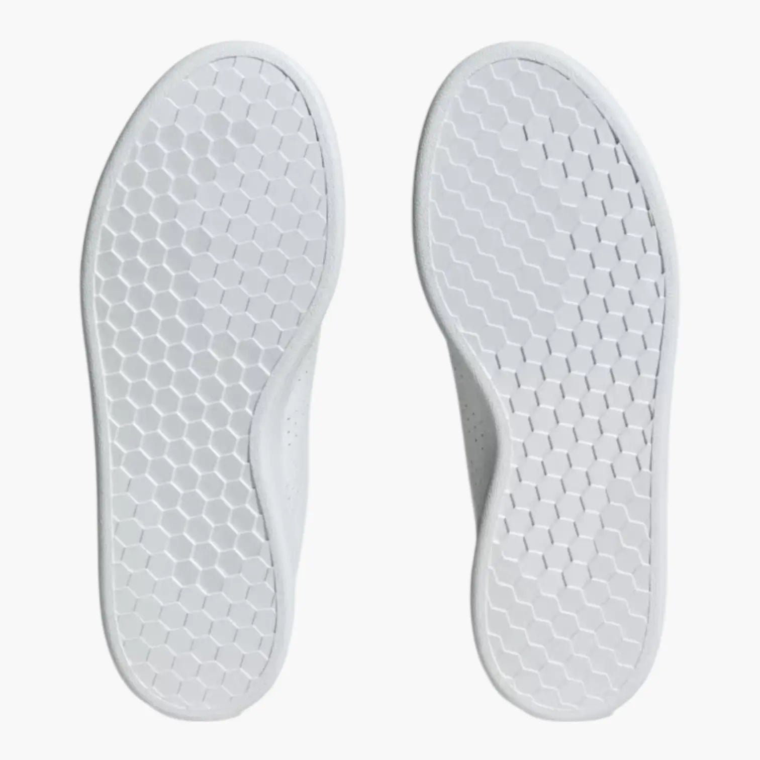 ADIDAS AVANTAGE K : La paire de chaussures parfaite pour tous ADIDAS