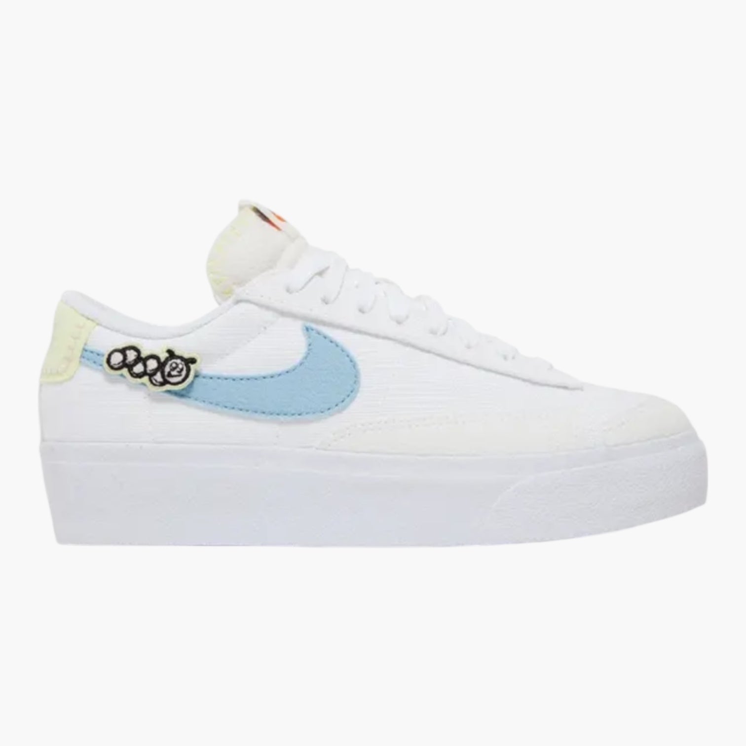 NIKE BASKET BLAZER LOW PLATFORM SE NN BLANC ROSE BLEU FEMME NIKE
