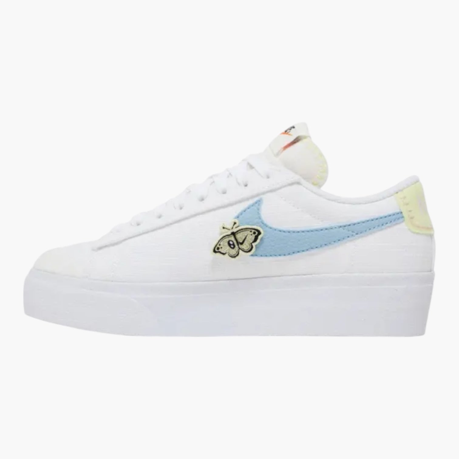 NIKE BASKET BLAZER LOW PLATFORM SE NN BLANC ROSE BLEU FEMME NIKE